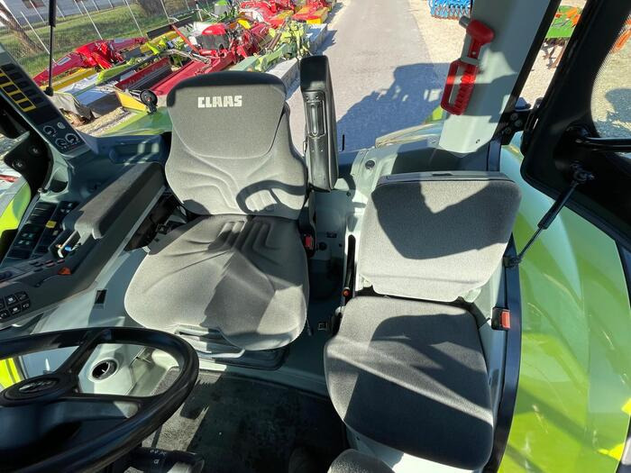 Claas Arion 650 - Трактор: снимка 2 Claas Arion 650 - Трактор: снимка 2