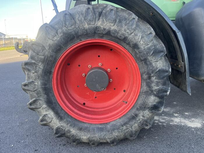 Fendt 711 Vario - Трактор: снимка 3 Fendt 711 Vario - Трактор: снимка 3