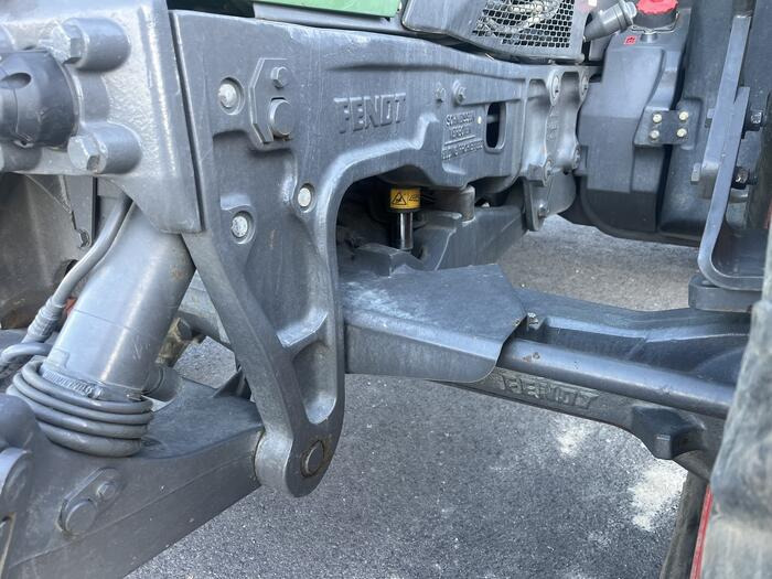 Fendt 711 Vario - Трактор: снимка 4 Fendt 711 Vario - Трактор: снимка 4