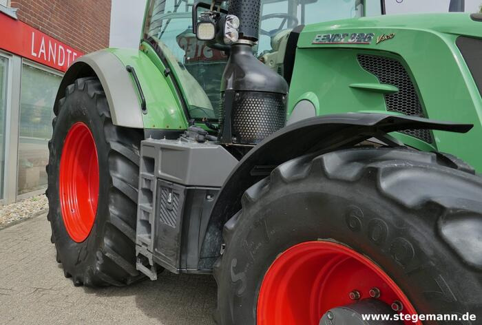 Fendt 826 Vario - Трактор: снимка 2 Fendt 826 Vario - Трактор: снимка 2