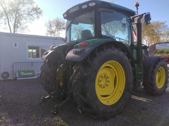 John Deere 6125 R - Трактор: снимка 4 John Deere 6125 R - Трактор: снимка 4