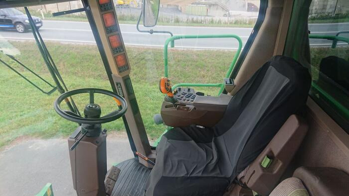 John Deere C 670 - Зърнокомбайн: снимка 3 John Deere C 670 - Зърнокомбайн: снимка 3