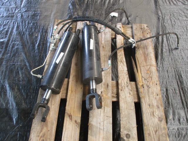 New Holland 84408341 Hydraulikzylinder - Сламопреса за квадратни бали: снимка 3 New Holland 84408341 Hydraulikzylinder - Сламопреса за квадратни бали: снимка 3