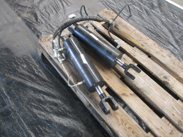 New Holland 84408341 Hydraulikzylinder - Сламопреса за квадратни бали: снимка 2 New Holland 84408341 Hydraulikzylinder - Сламопреса за квадратни бали: снимка 2