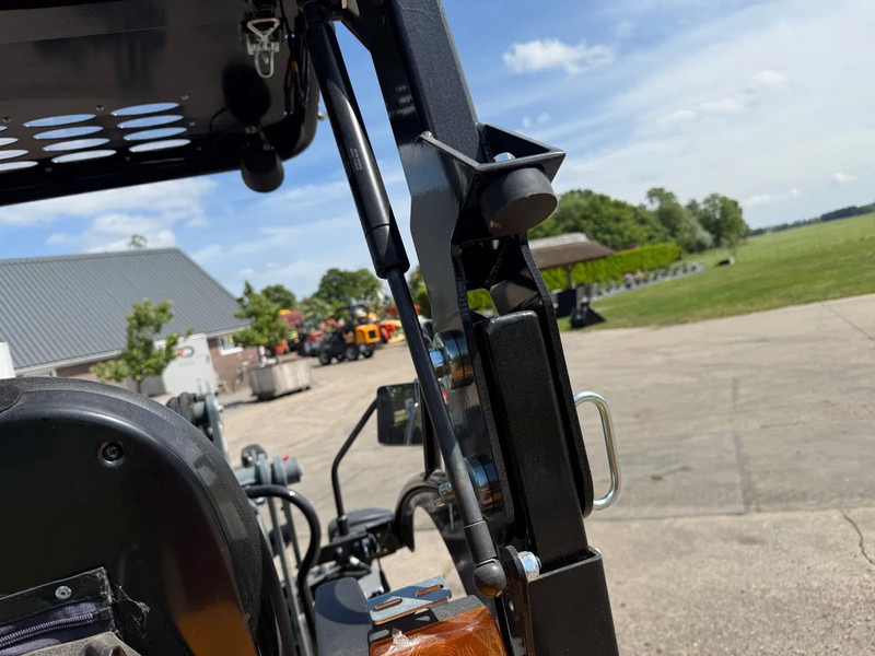 Колесен товарач Giant 2300 HD NIEUW Shovel! Giant Kubota: снимка 11