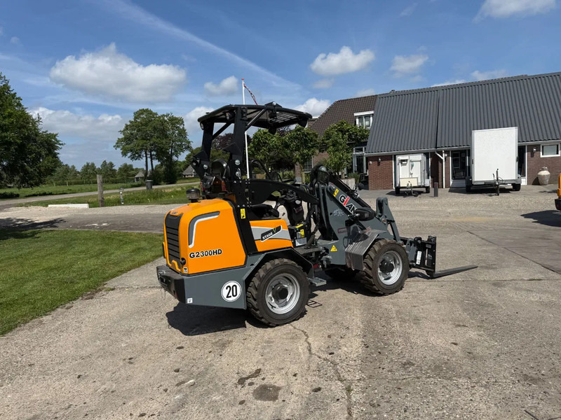 Giant 2300 HD NIEUW Shovel! Giant Kubota - Колесен товарач: снимка 4 Giant 2300 HD NIEUW Shovel! Giant Kubota - Колесен товарач: снимка 4