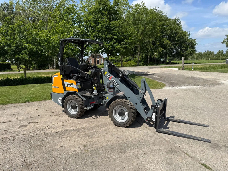 Колесен товарач Giant 2300 HD NIEUW Shovel! Giant Kubota: снимка 17