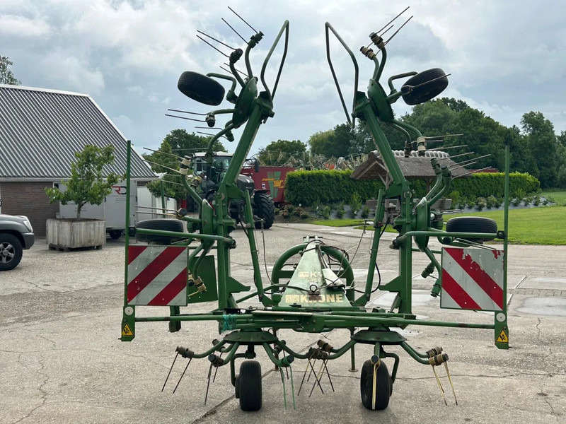 Krone KW 6.40 schudder schuilstelling hooibouw 6 elements - Гребло/ Сенообръщачка: снимка 5 Krone KW 6.40 schudder schuilstelling hooibouw 6 elements - Гребло/ Сенообръщачка: снимка 5