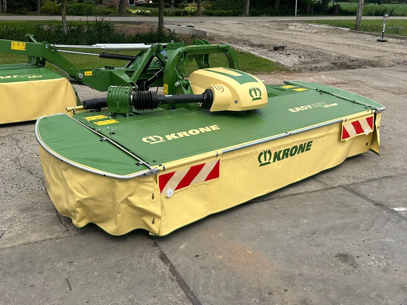Krone NIEUW! Krone easy cut 320 M Frontmaaier stalvoeren - Косачка: снимка 1 Krone NIEUW! Krone easy cut 320 M Frontmaaier stalvoeren - Косачка: снимка 1