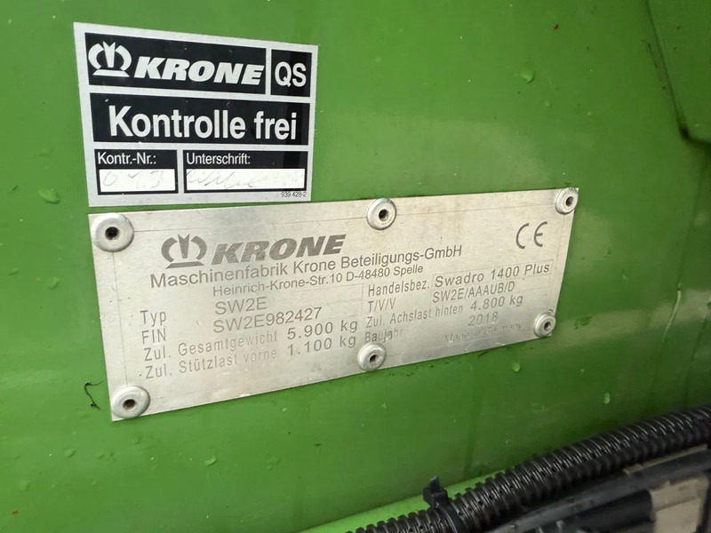 Krone Swadro 1400 Plus 4 rotorhark Zwiller - Гребло/ Сенообръщачка: снимка 4 Krone Swadro 1400 Plus 4 rotorhark Zwiller - Гребло/ Сенообръщачка: снимка 4