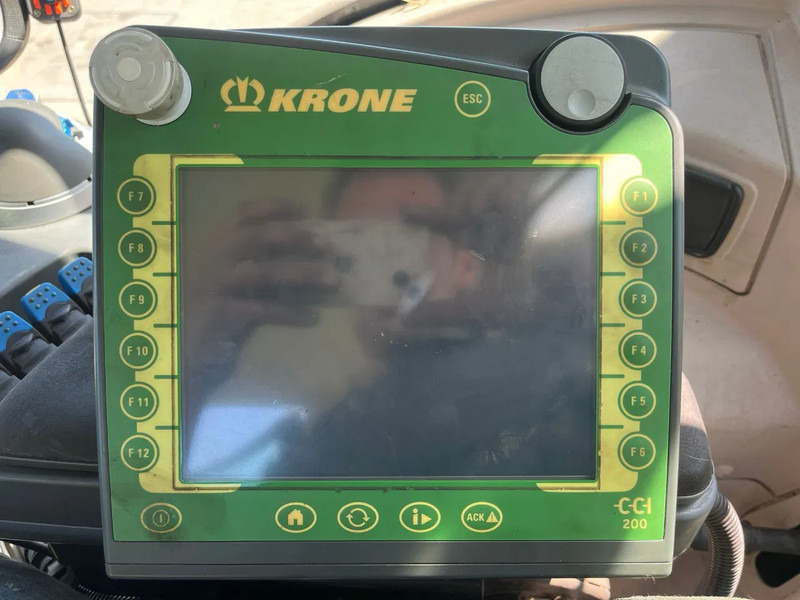 Krone swadro 1400 plus 4 rotor hark NIEUW STAAT - Гребло/ Сенообръщачка: снимка 4 Krone swadro 1400 plus 4 rotor hark NIEUW STAAT - Гребло/ Сенообръщачка: снимка 4