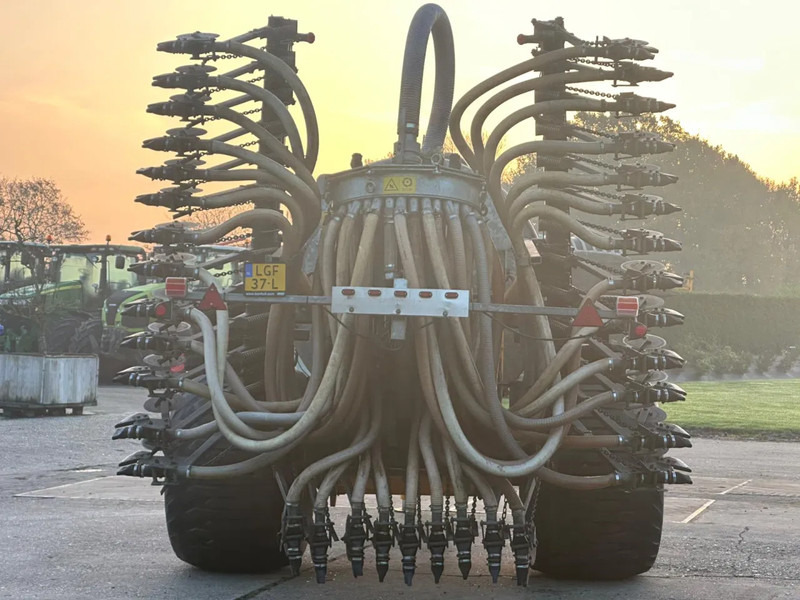 Цистерна за течен тор Veenhuis VMB 7500 + bemester slootsmid: снимка 9