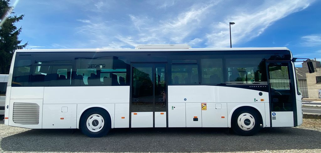 IVECO CROSSWAY 2020 10M60 - Междуградски автобус: снимка 4 IVECO CROSSWAY 2020 10M60 - Междуградски автобус: снимка 4
