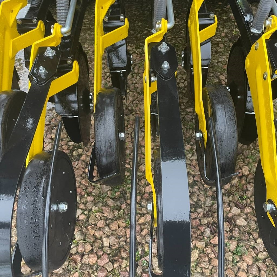 Bednar CORSA CN 6000 - Сеялка: снимка 4 Bednar CORSA CN 6000 - Сеялка: снимка 4