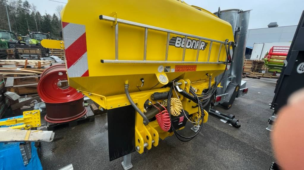 Bednar FERTI-BOX FB 3000 - Сеялка: снимка 4 Bednar FERTI-BOX FB 3000 - Сеялка: снимка 4