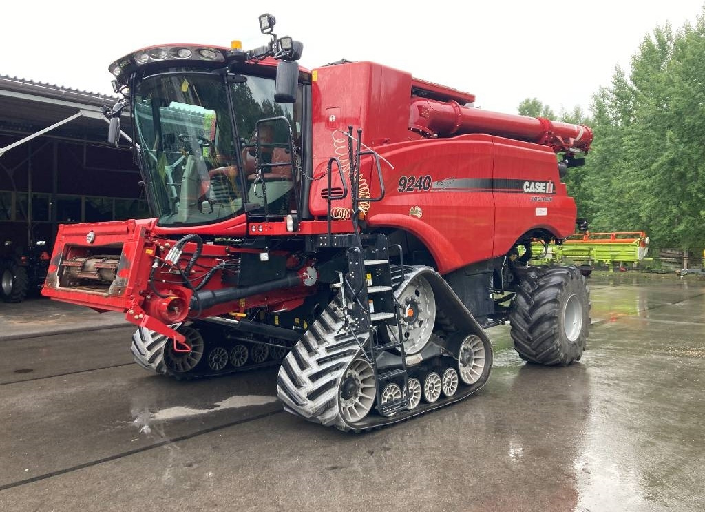 Case IH 9240 - Зърнокомбайн: снимка 1 Case IH 9240 - Зърнокомбайн: снимка 1