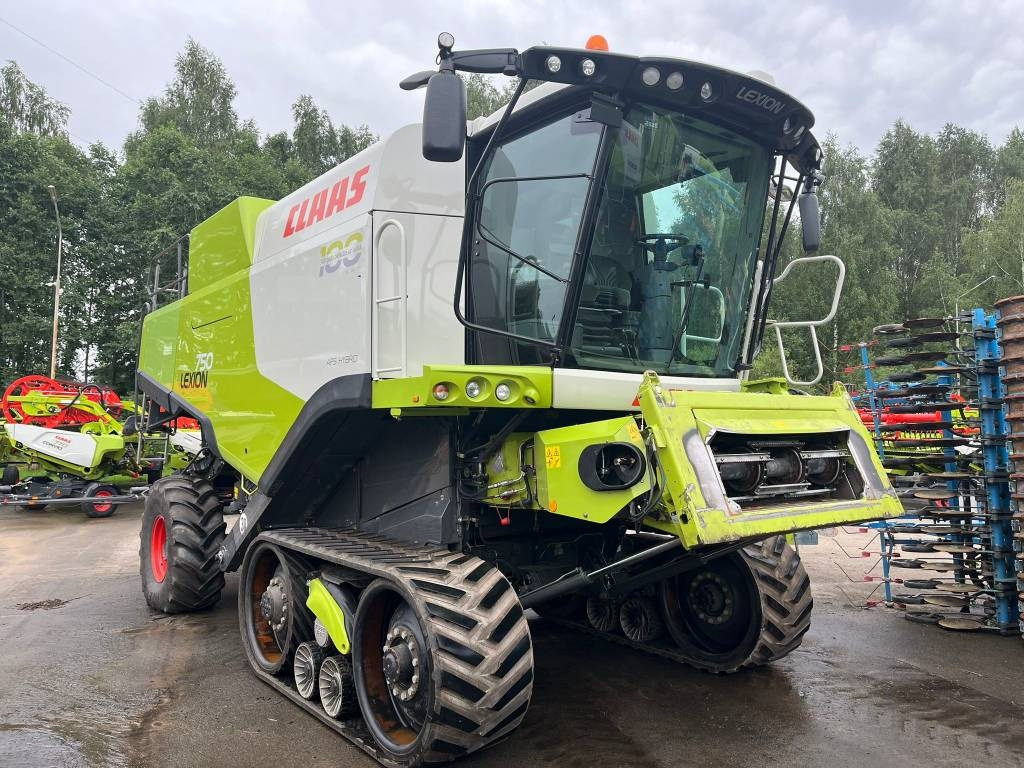 Claas Lexion 750 TT - Зърнокомбайн: снимка 1 Claas Lexion 750 TT - Зърнокомбайн: снимка 1