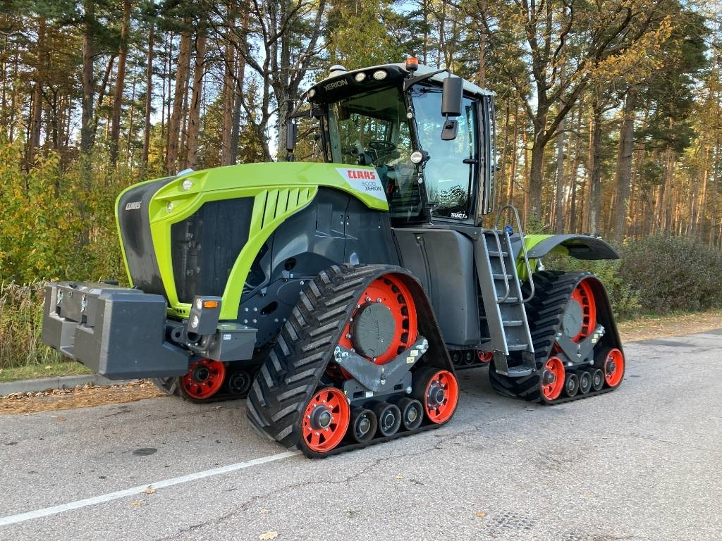 Claas Xerion 5000 Trac TS - Трактор: снимка 3 Claas Xerion 5000 Trac TS - Трактор: снимка 3