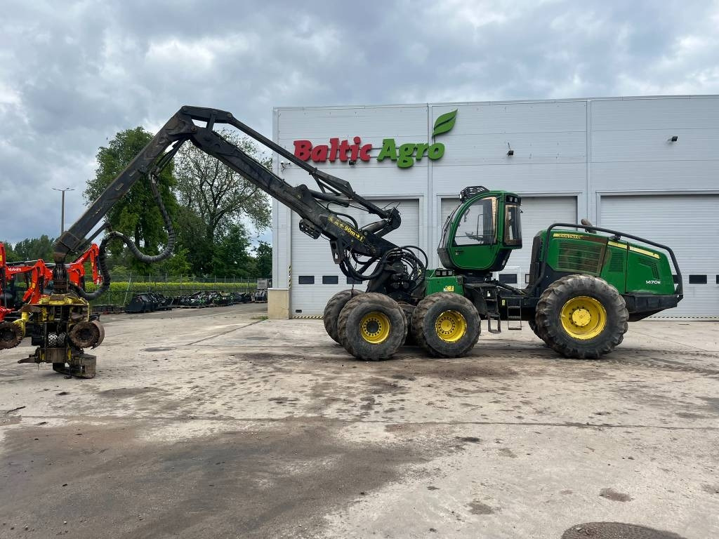John Deere 1470 E - Харвестер: снимка 1 John Deere 1470 E - Харвестер: снимка 1