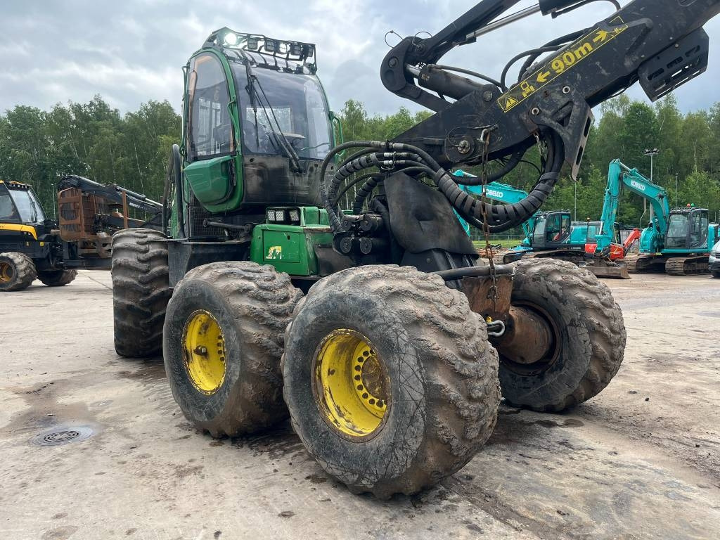 John Deere 1470 E - Харвестер: снимка 3 John Deere 1470 E - Харвестер: снимка 3