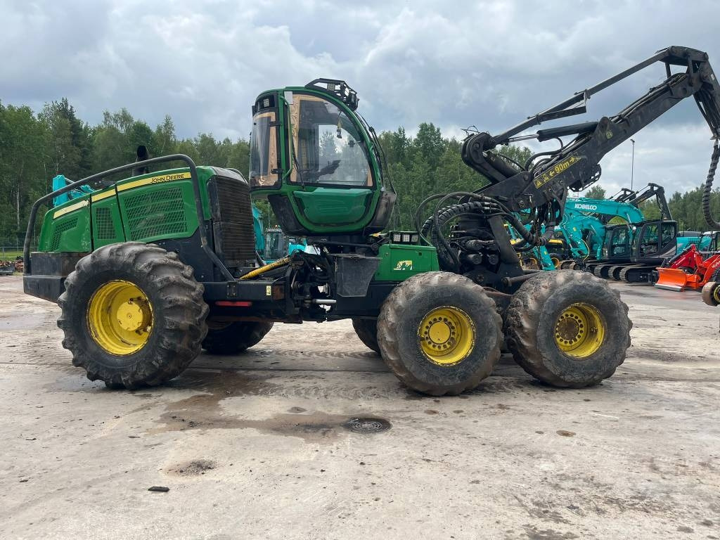 John Deere 1470 E - Харвестер: снимка 4 John Deere 1470 E - Харвестер: снимка 4