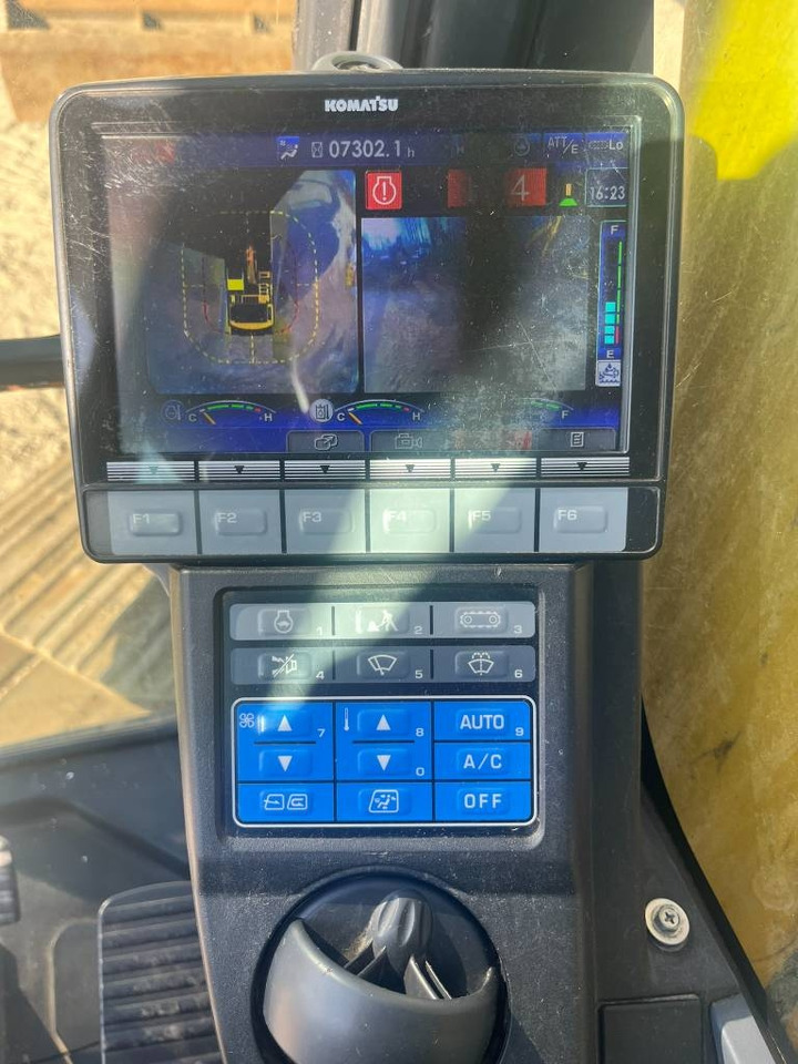 Верижен багер Komatsu PC 170 LC-11: снимка 16