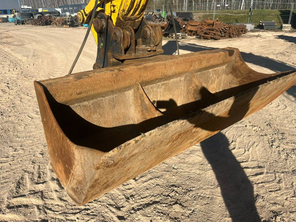 Верижен багер Komatsu PC 170 LC-11: снимка 9