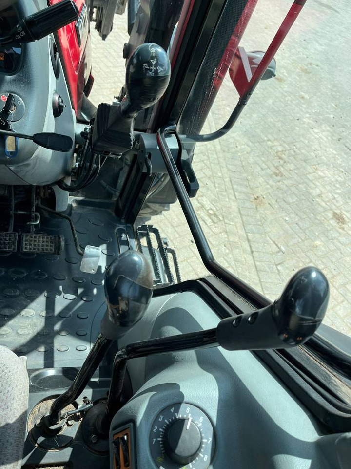 Трактор Valtra A 93: снимка 12