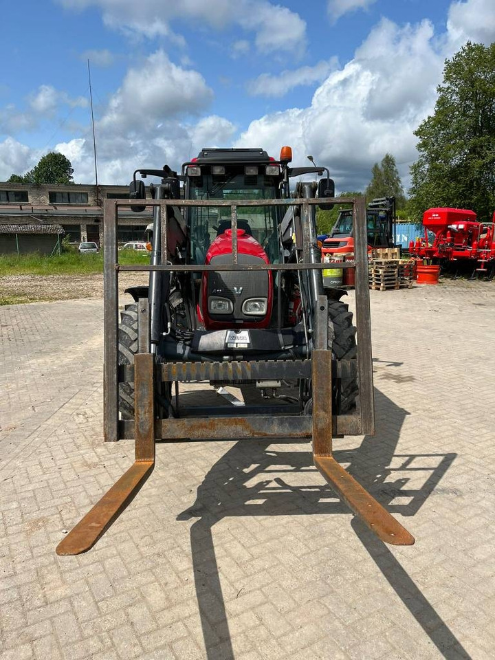 Valtra A 93 - Трактор: снимка 3 Valtra A 93 - Трактор: снимка 3