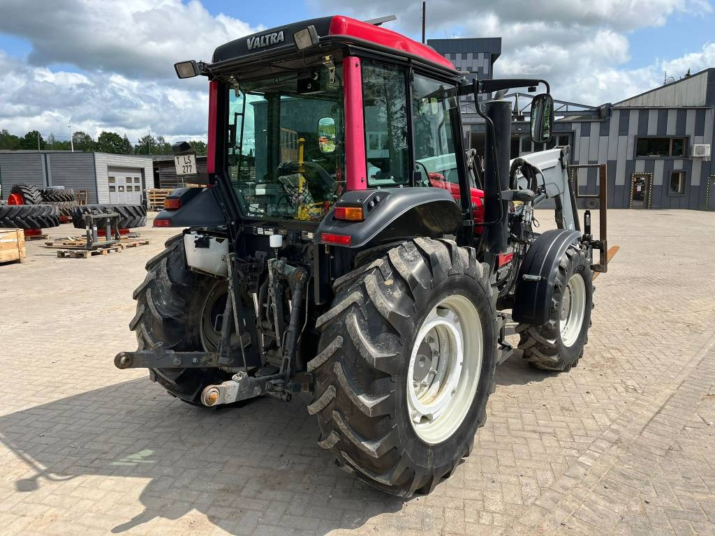 Трактор Valtra A 93: снимка 7