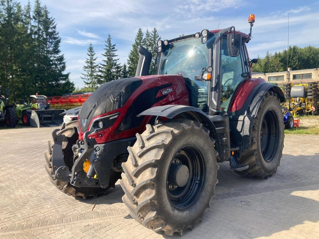 Valtra T 254 V - Трактор: снимка 1 Valtra T 254 V - Трактор: снимка 1