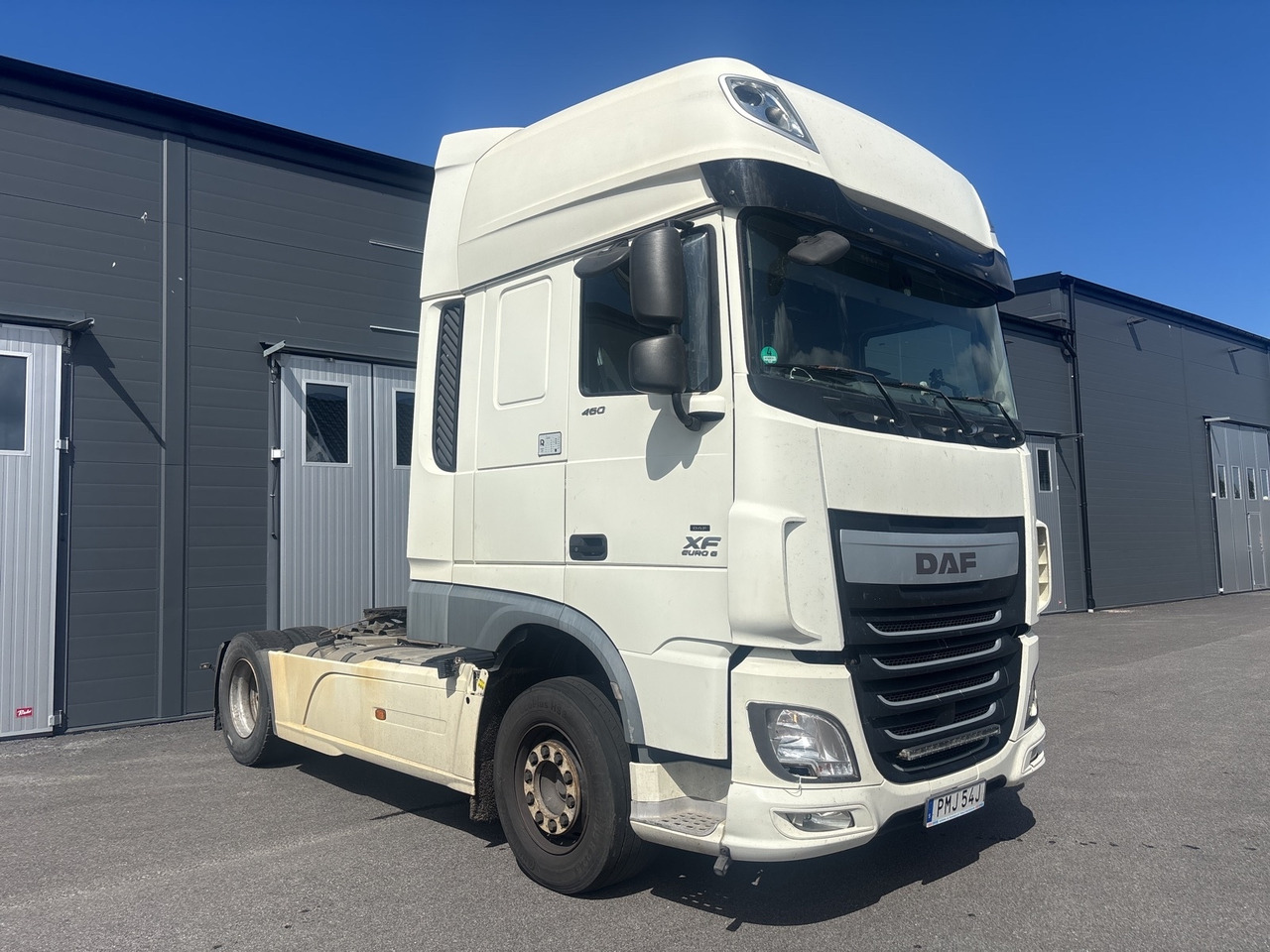 Dragbil DAF XF 460 FT 4x2 -2016 - Влекач: снимка 1 Dragbil DAF XF 460 FT 4x2 -2016 - Влекач: снимка 1