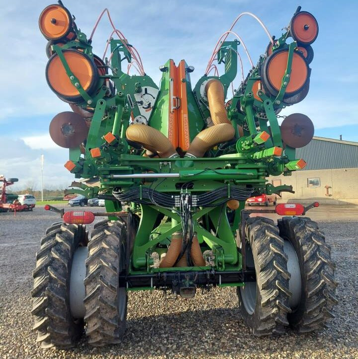 Amazone EDX 9000-TC MED GPS - Прецизна сеялка: снимка 5 Amazone EDX 9000-TC MED GPS - Прецизна сеялка: снимка 5