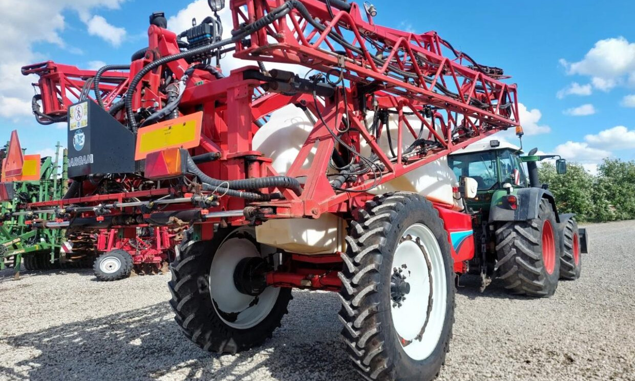 Bargam Compact 6200 - 24-36m med GPS - Прикачна пръскачка: снимка 3 Bargam Compact 6200 - 24-36m med GPS - Прикачна пръскачка: снимка 3