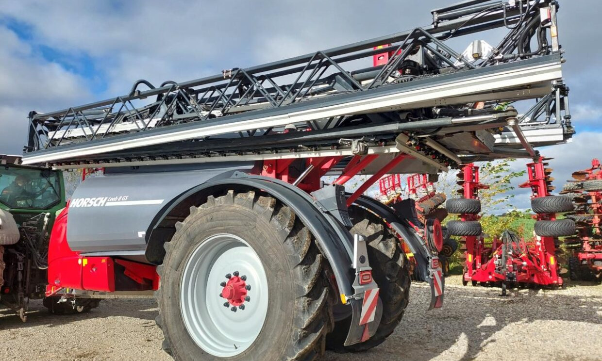 Horsch Leeb 8 GS - 42m - Прикачна пръскачка: снимка 2 Horsch Leeb 8 GS - 42m - Прикачна пръскачка: снимка 2
