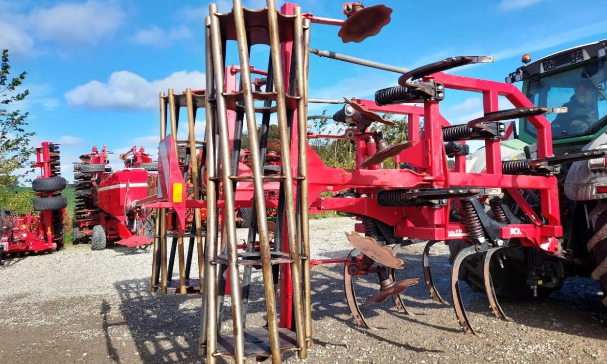 Horsch Terrano 4 FX - Брана: снимка 4 Horsch Terrano 4 FX - Брана: снимка 4