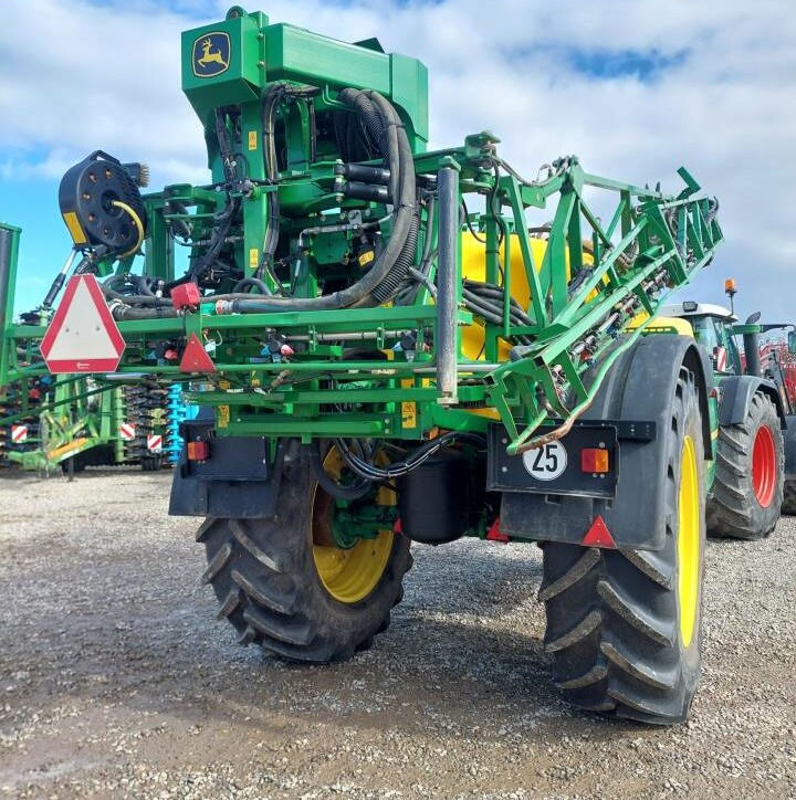 John Deere R962i - 28m - Прикачна пръскачка: снимка 4 John Deere R962i - 28m - Прикачна пръскачка: снимка 4