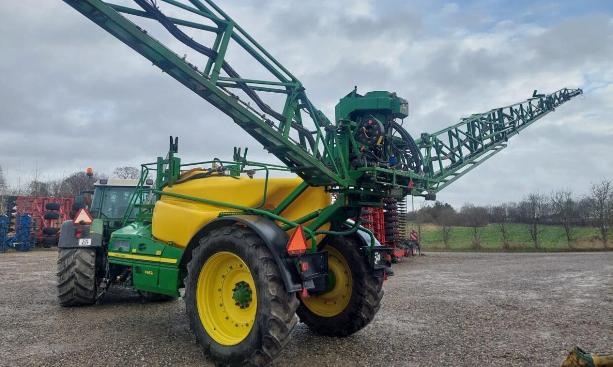 Прикачна пръскачка John Deere R962i - 36-24m: снимка 9 Прикачна пръскачка John Deere R962i - 36-24m: снимка 9