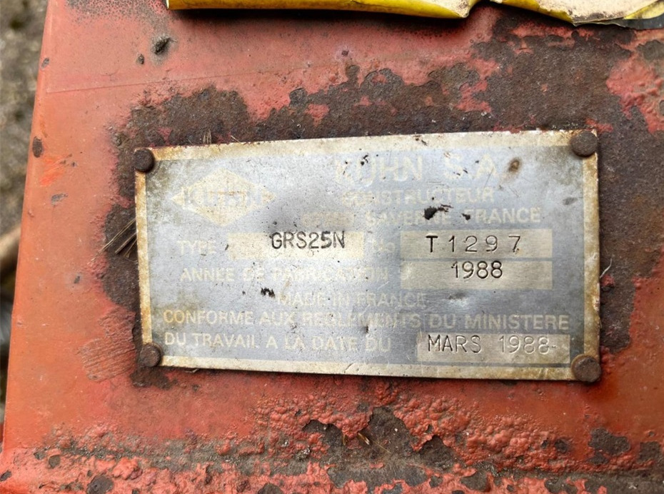 Kuhn GSR 25 N - Гребло/ Сенообръщачка: снимка 4 Kuhn GSR 25 N - Гребло/ Сенообръщачка: снимка 4