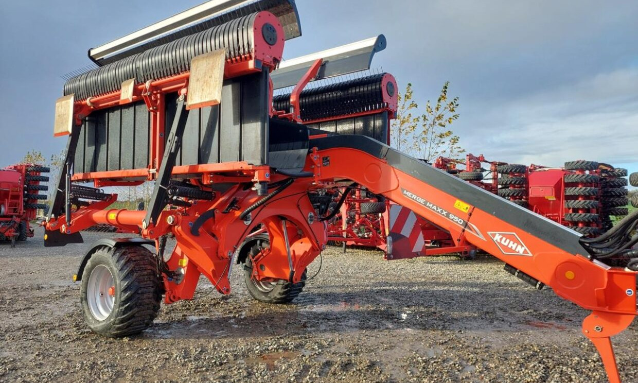 Kuhn Merge Maxx 950 - Гребло/ Сенообръщачка: снимка 1 Kuhn Merge Maxx 950 - Гребло/ Сенообръщачка: снимка 1