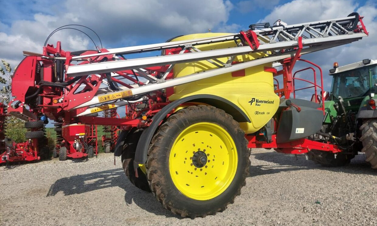 Kverneland Ixtrack C60 - 28m Alubom - Прикачна пръскачка: снимка 2 Kverneland Ixtrack C60 - 28m Alubom - Прикачна пръскачка: снимка 2