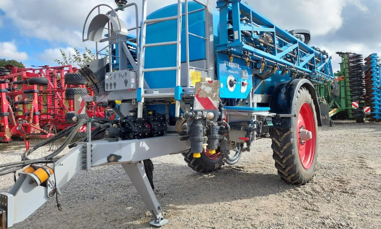 Lemken ALBATROS 9 6000 L med GPS - Прикачна пръскачка: снимка 3 Lemken ALBATROS 9 6000 L med GPS - Прикачна пръскачка: снимка 3