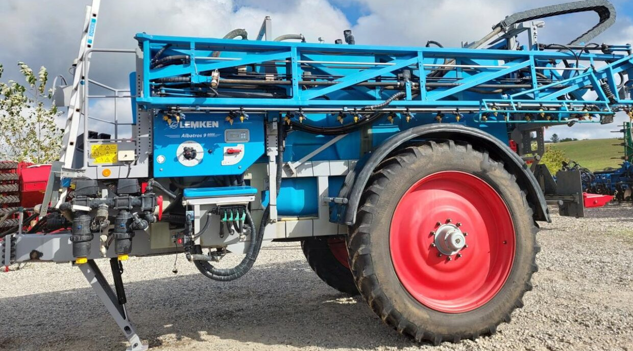 Lemken ALBATROS 9 6000 L med GPS - Прикачна пръскачка: снимка 1 Lemken ALBATROS 9 6000 L med GPS - Прикачна пръскачка: снимка 1