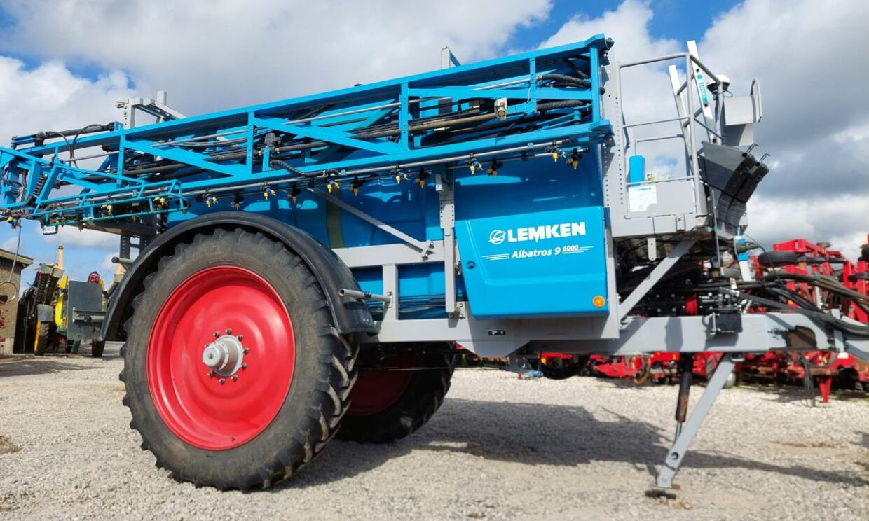 Lemken ALBATROS 9 6000 L med GPS - Прикачна пръскачка: снимка 4 Lemken ALBATROS 9 6000 L med GPS - Прикачна пръскачка: снимка 4