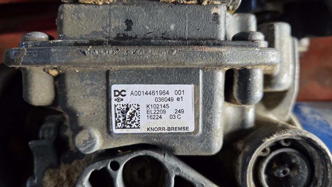 KNORR-BREMSE CONTROL UNIT EAPU K 102145 - Блок за управление за Камион: снимка 5 KNORR-BREMSE CONTROL UNIT EAPU K 102145 - Блок за управление за Камион: снимка 5