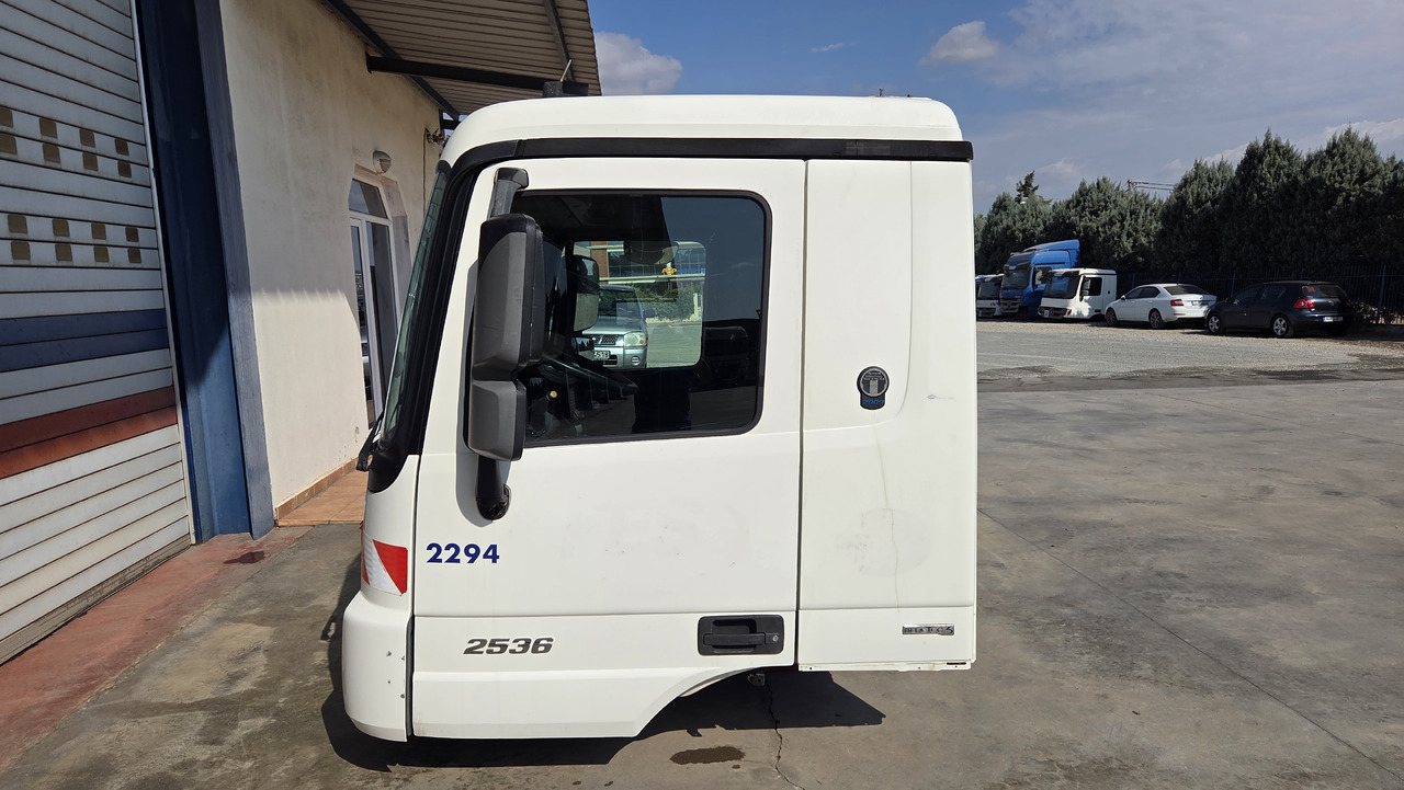 MERCEDES-BENZ ACTROS MP3 EURO 5 MEDIUM SIZE - Кабина: снимка 3 MERCEDES-BENZ ACTROS MP3 EURO 5 MEDIUM SIZE - Кабина: снимка 3