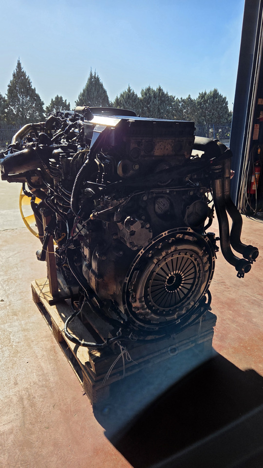 MERCEDES-BENZ ACTROS MP4 OM 471 LA EURO 6 - Двигател за Камион: снимка 3 MERCEDES-BENZ ACTROS MP4 OM 471 LA EURO 6 - Двигател за Камион: снимка 3