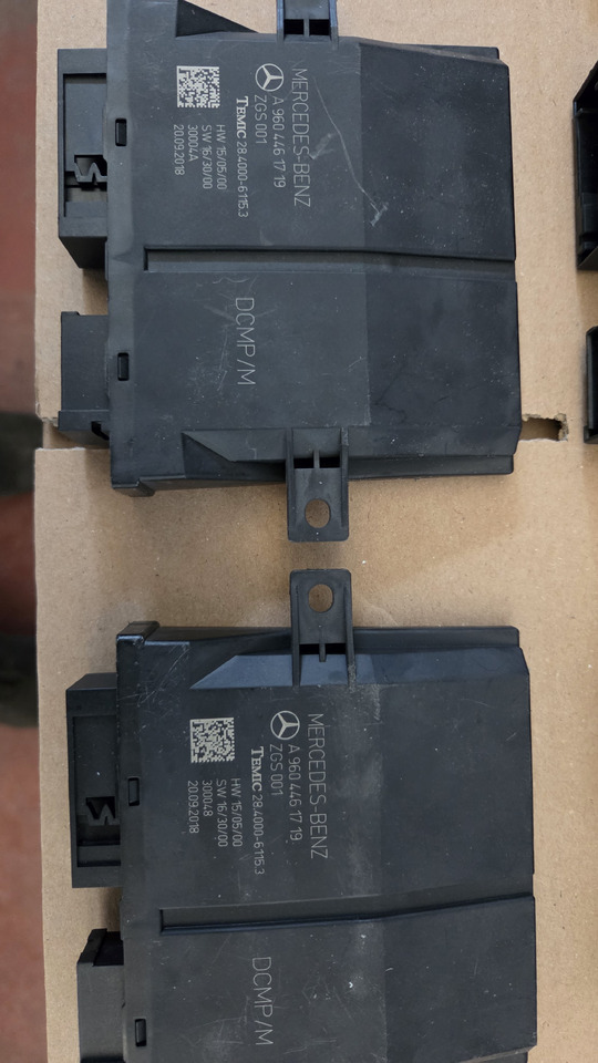 MERCEDES-BENZ CONTROL UNIT TM-BF - Табло за Камион: снимка 2 MERCEDES-BENZ CONTROL UNIT TM-BF - Табло за Камион: снимка 2