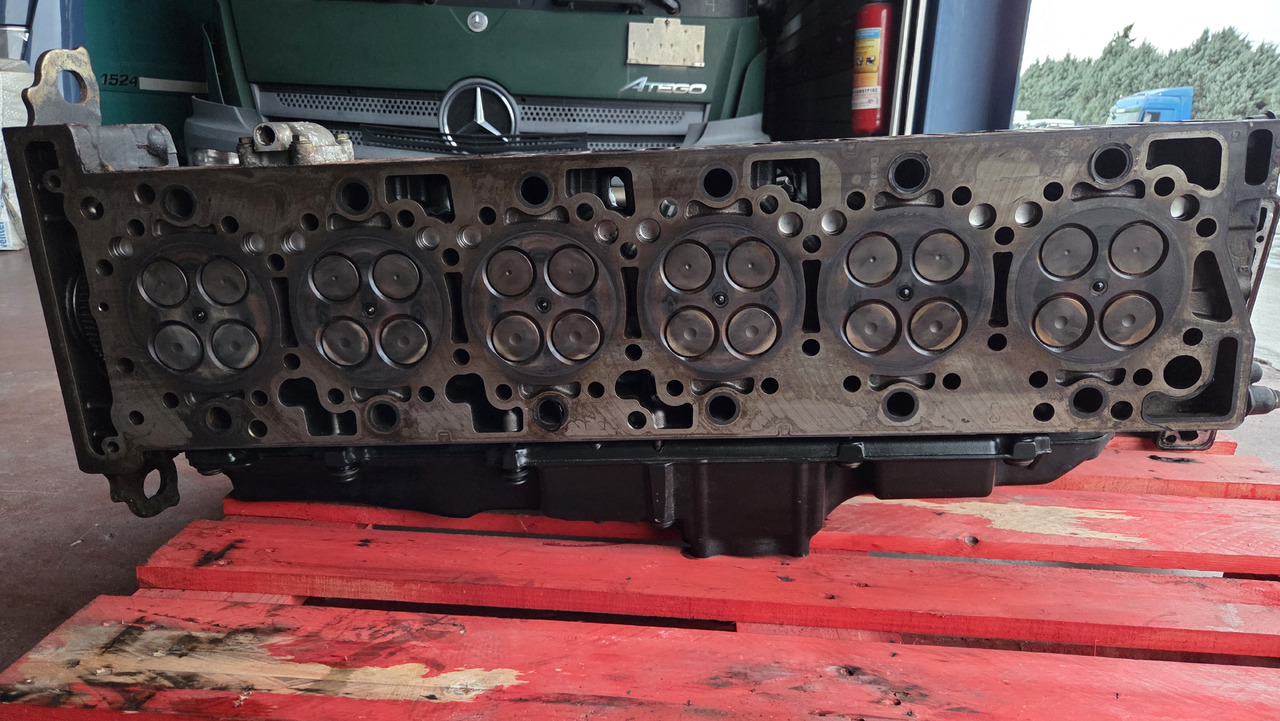 Глава на блока за Камион MERCEDES-BENZ OM 470 LA: снимка 11