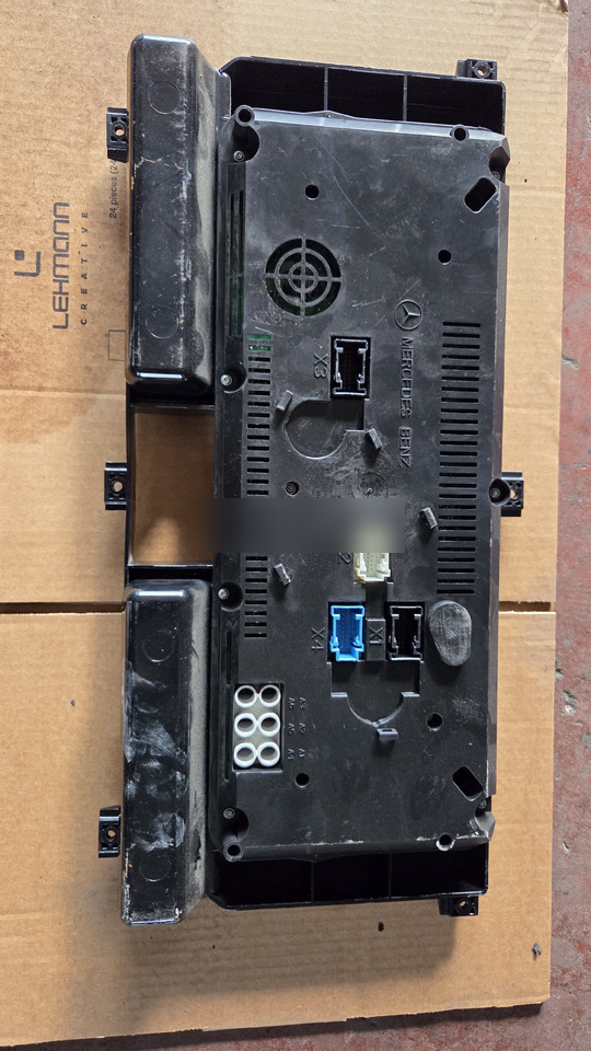 MERCEDES-BENZ econic - Табло за Автобус: снимка 2 MERCEDES-BENZ econic - Табло за Автобус: снимка 2